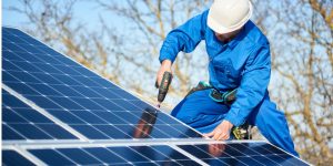 Installation Maintenance Panneaux Solaires Photovoltaïques à Commeny